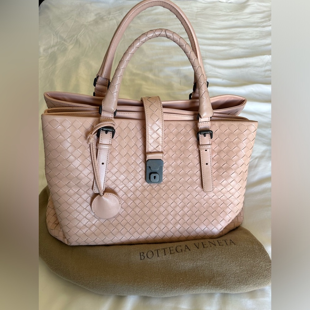 Bottega Veneta Roma Bag Intrecciato Nappa Small